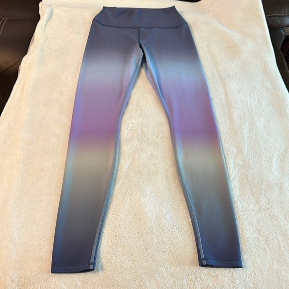 Alo Yoga Vapor High-Waist Gradient Dusk Legging in Dusk Sky Size M - Picture 2 of 14